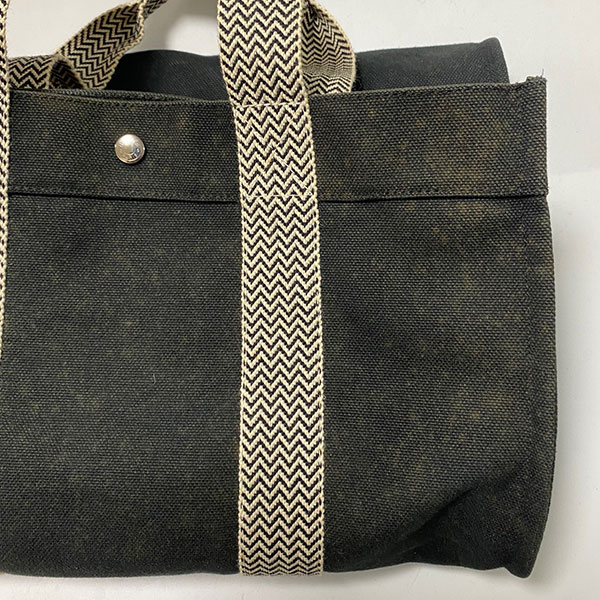 エルメス キャンバス生地のカビ取り・染め直し　ビフォーアフター