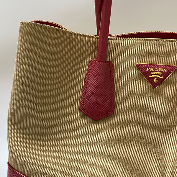 プラダ バッグ クリーニング カビ取り オレンジ色 斑点 異素材コンビ