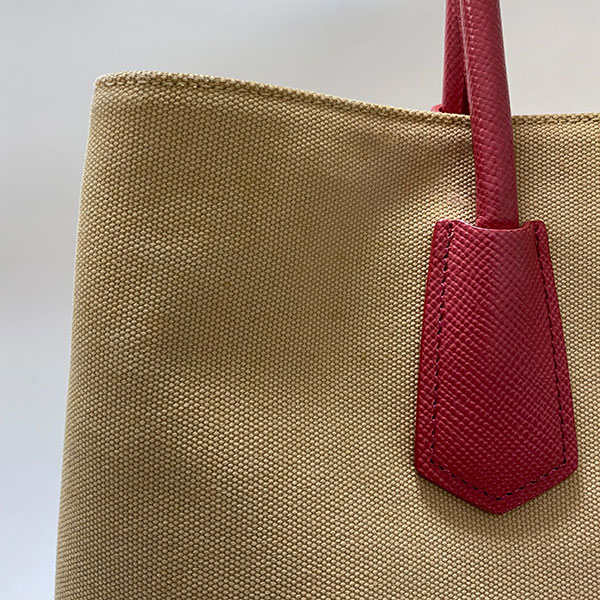 プラダ バッグ クリーニング カビ取り オレンジ色 斑点 異素材コンビ