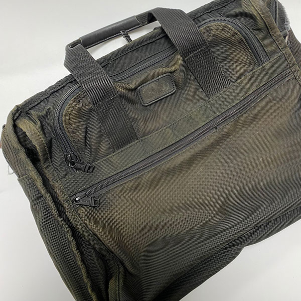 TUMI ナイロン 色あせ 画像1