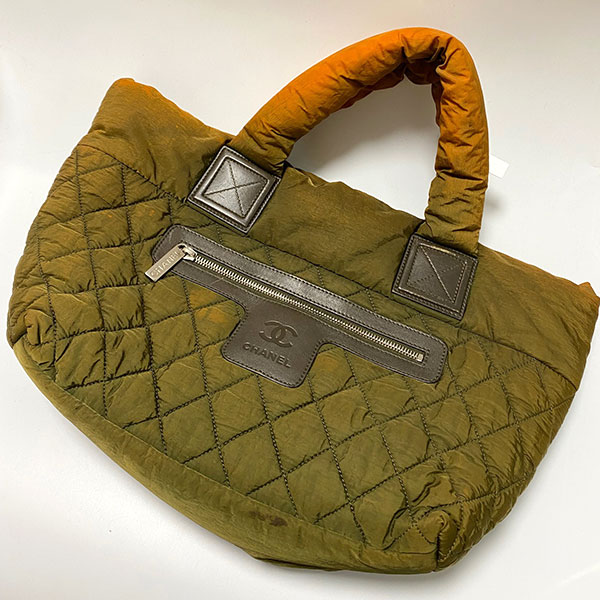 シャネル ココクーン 修理前：持ち手のオレンジ色変色と全体の色褪せ